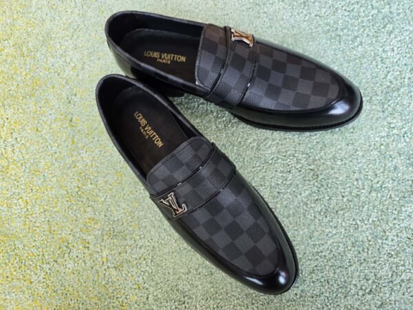 Men Shoes شوزات رجالي - Image 5