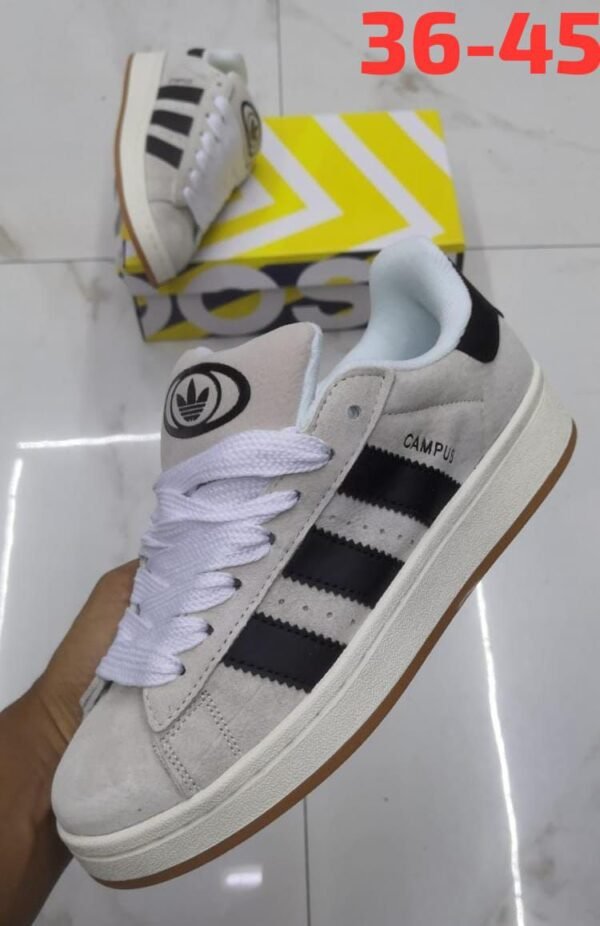 Sneakers سنيكرز