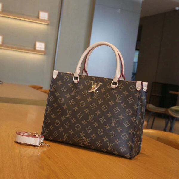 Bags شنط - Image 2