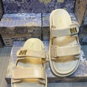 Slippers سليبر