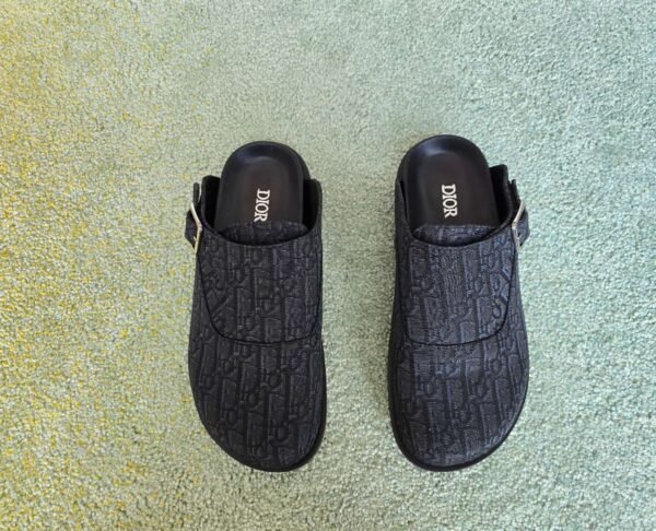Men Slippers سيليبر رجالي - Image 5