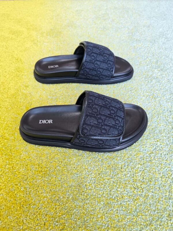 Men Slippers سيليبر رجالي - Image 4