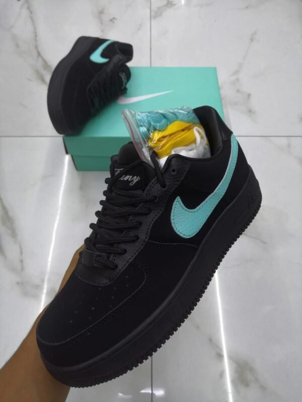 Sneakers سنيكرز - Image 4