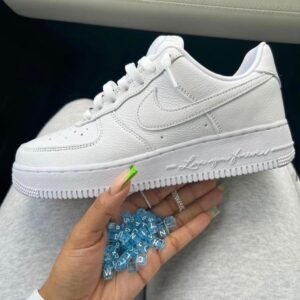 Sneakers سنيكرز