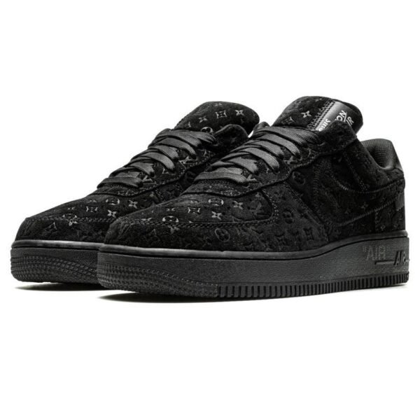 Sneakers سنيكرز - Image 2