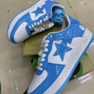 Sneakers سنيكرز