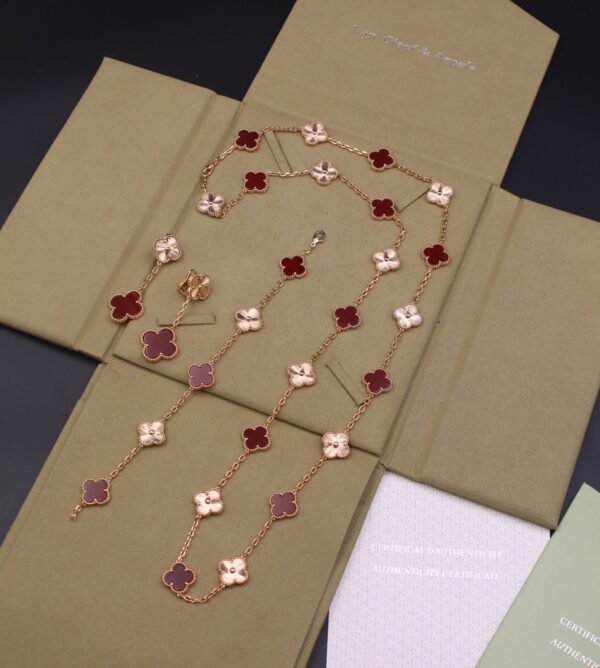 Accessories اكسسوارت