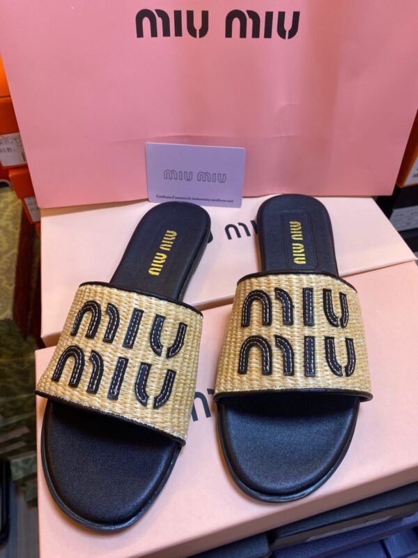 Slippers سليبر - Image 2