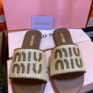 Slippers سليبر