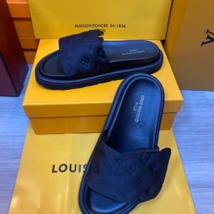 Slippers سليبر