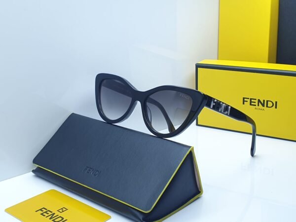 Sunglasses نظارات شمسيه - Image 4