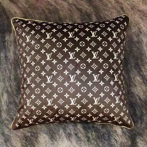 Pillowcases مخدات وكوشنه - Image 2
