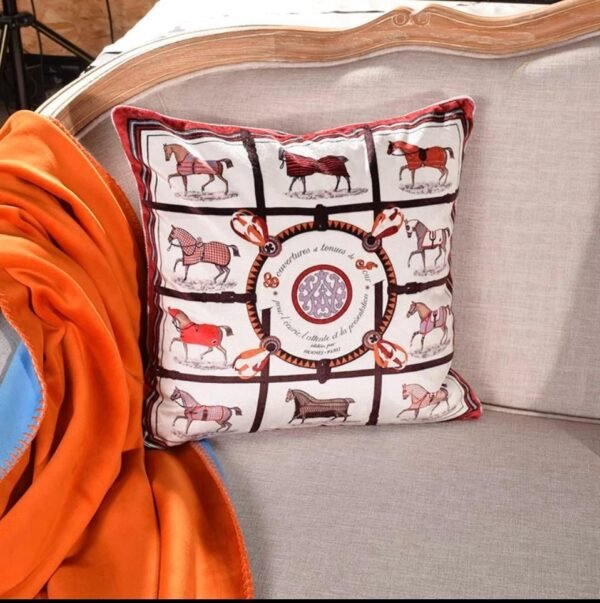 Pillowcases مخدات وكوشنه - Image 3