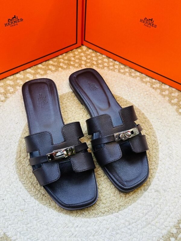 Slippers سليبر - Image 2