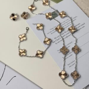 Accessories اكسسوارت