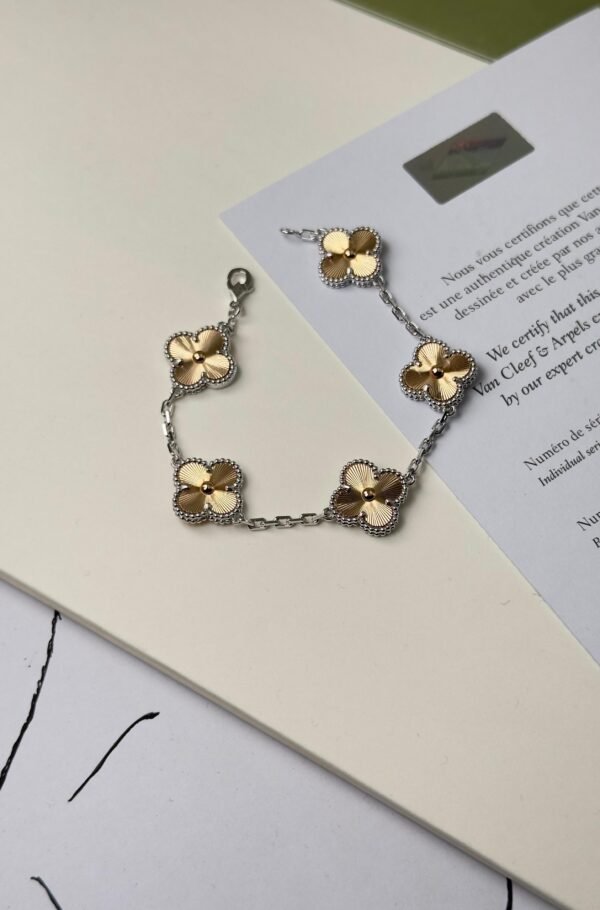 Accessories اكسسوارت - Image 4