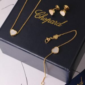 Accessories اكسسوارت