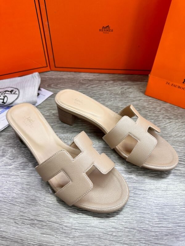 Slippers سليبر - Image 2