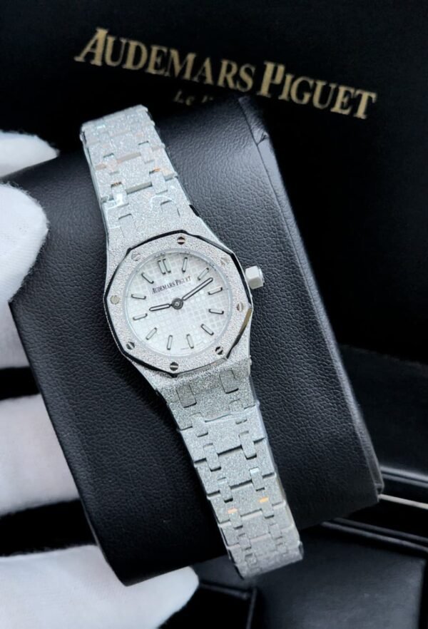 Watches ساعات