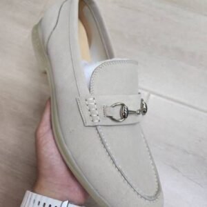 Sneakers سنيكرز