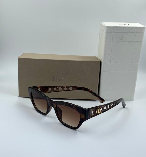 Sunglasses نظارات شمسيه - Image 2