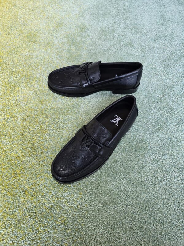 Sneakers سنيكرز - Image 4