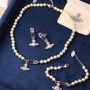 Accessories اكسسوارت