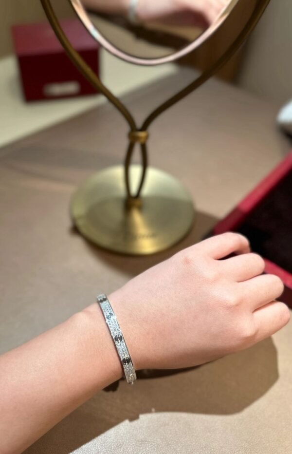 Accessories اكسسوارت - Image 5