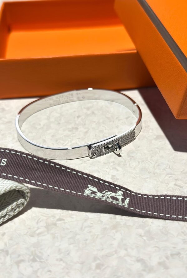 Accessories اكسسوارت - Image 2