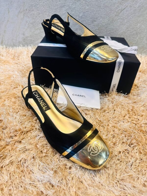 Slippers سليبر
