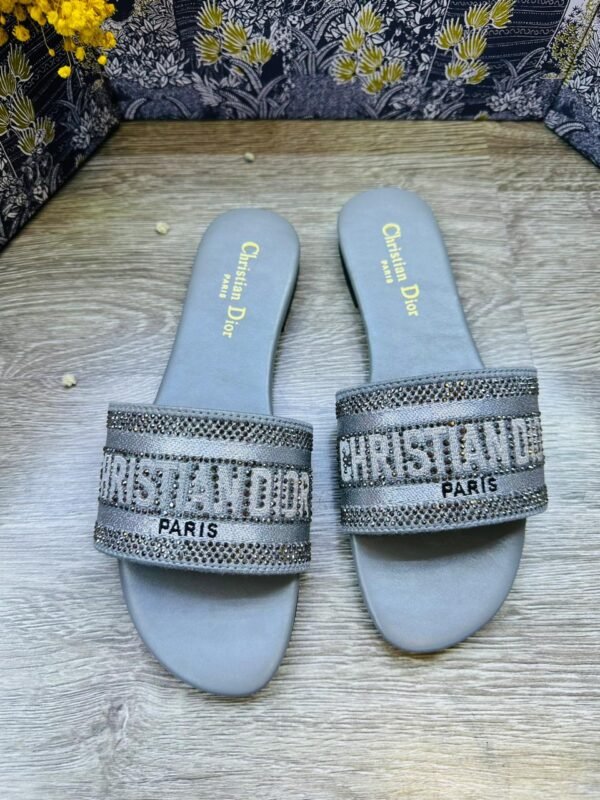 Slippers سليبر - Image 7