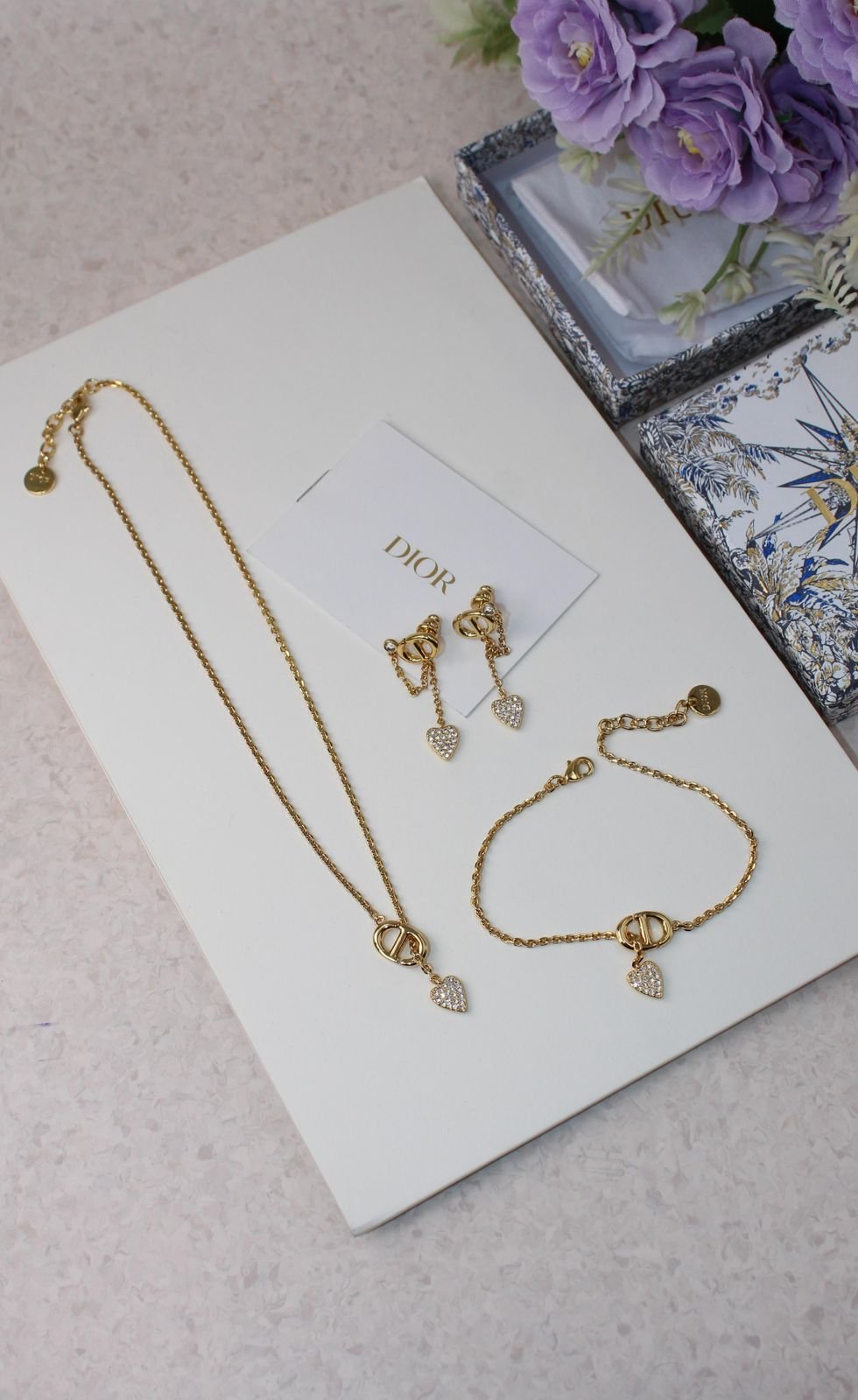 Accessories اكسسوارت