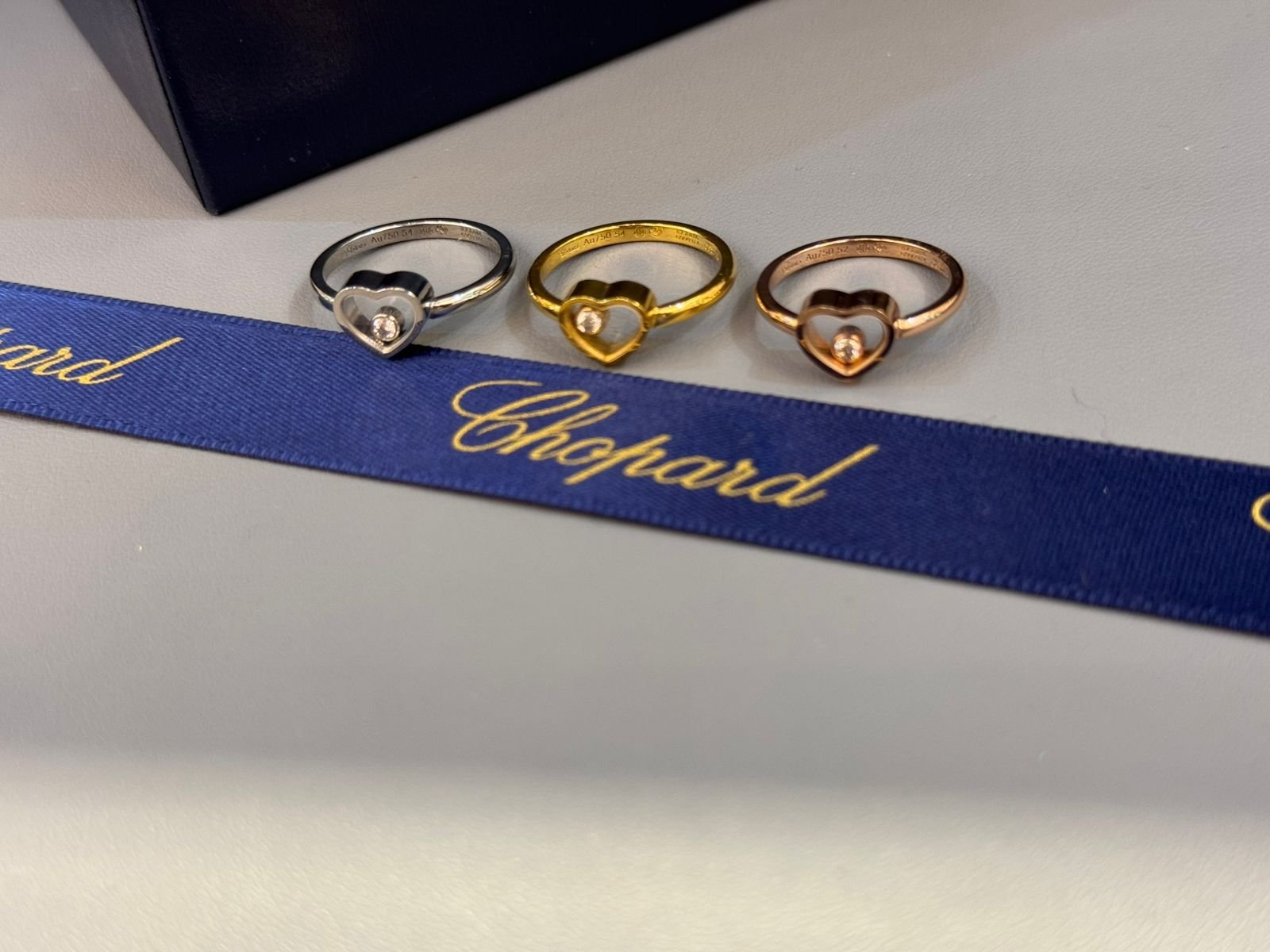 Accessories اكسسوارت