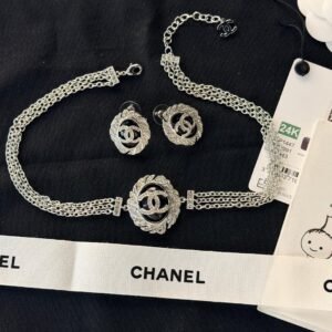 Accessories اكسسوارت