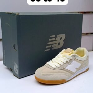 Sneakers سنيكرز