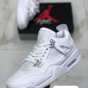 Sneakers سنيكرز