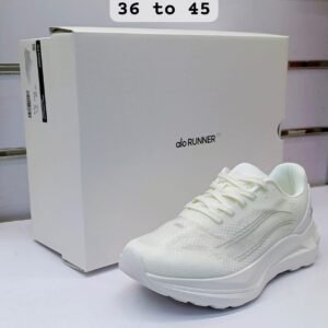 Sneakers سنيكرز