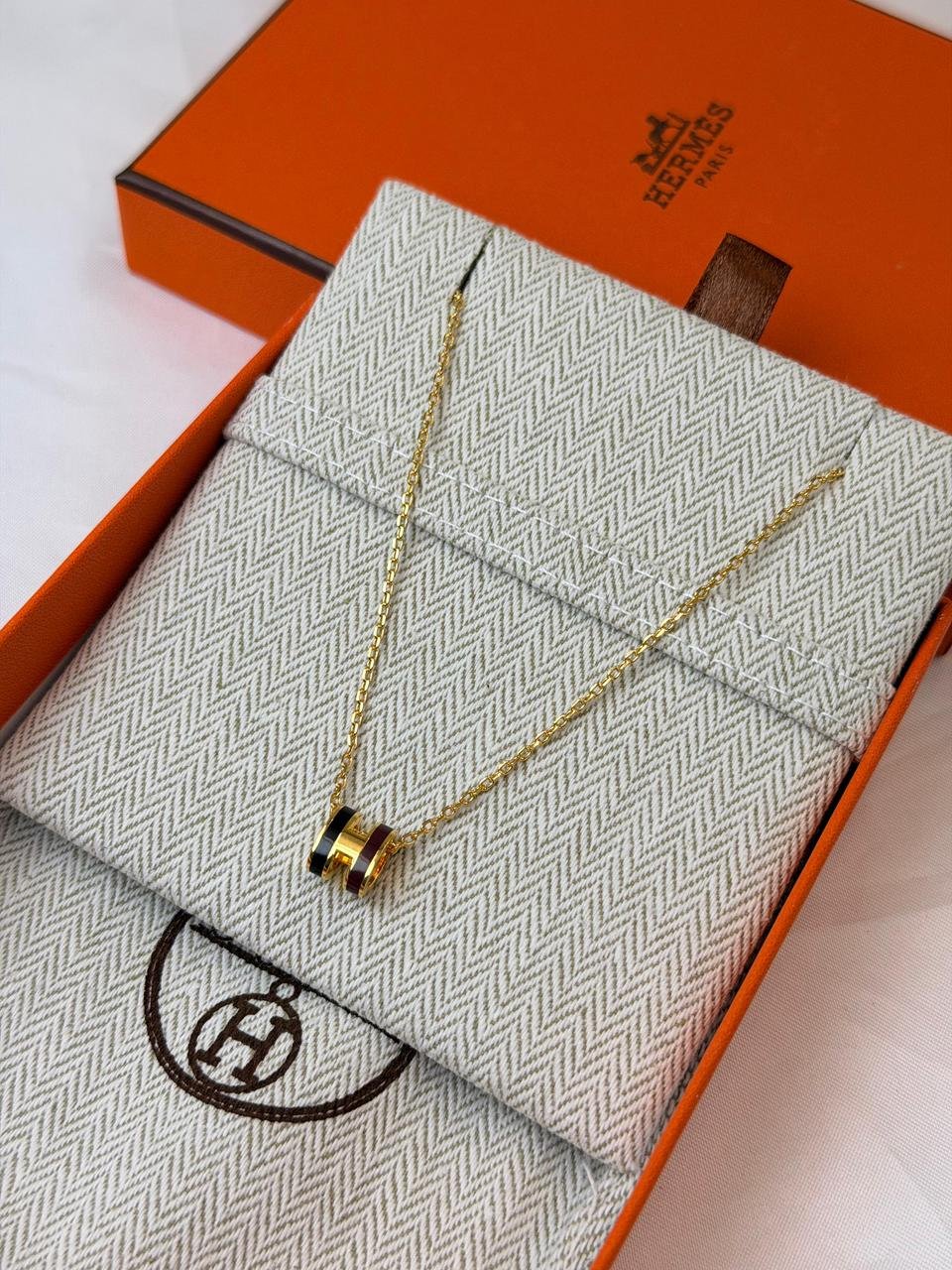 Accessories اكسسوارت