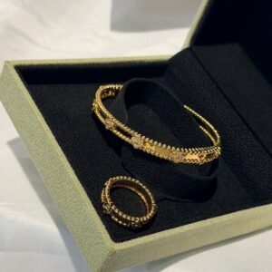 Accessories اكسسوارت