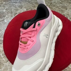 Sneakers سنيكرز