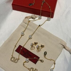 Accessories اكسسوارت