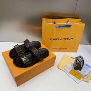 Women's Shoes & Slippers سليبر و شوز حريمي