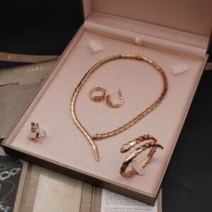 Accessories اكسسوارت