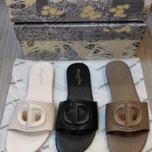 Women's Shoes & Slippers سليبر و شوز حريمي